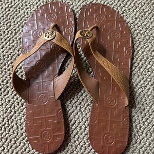 Tory Burch Women’s Flip Flops size 11!